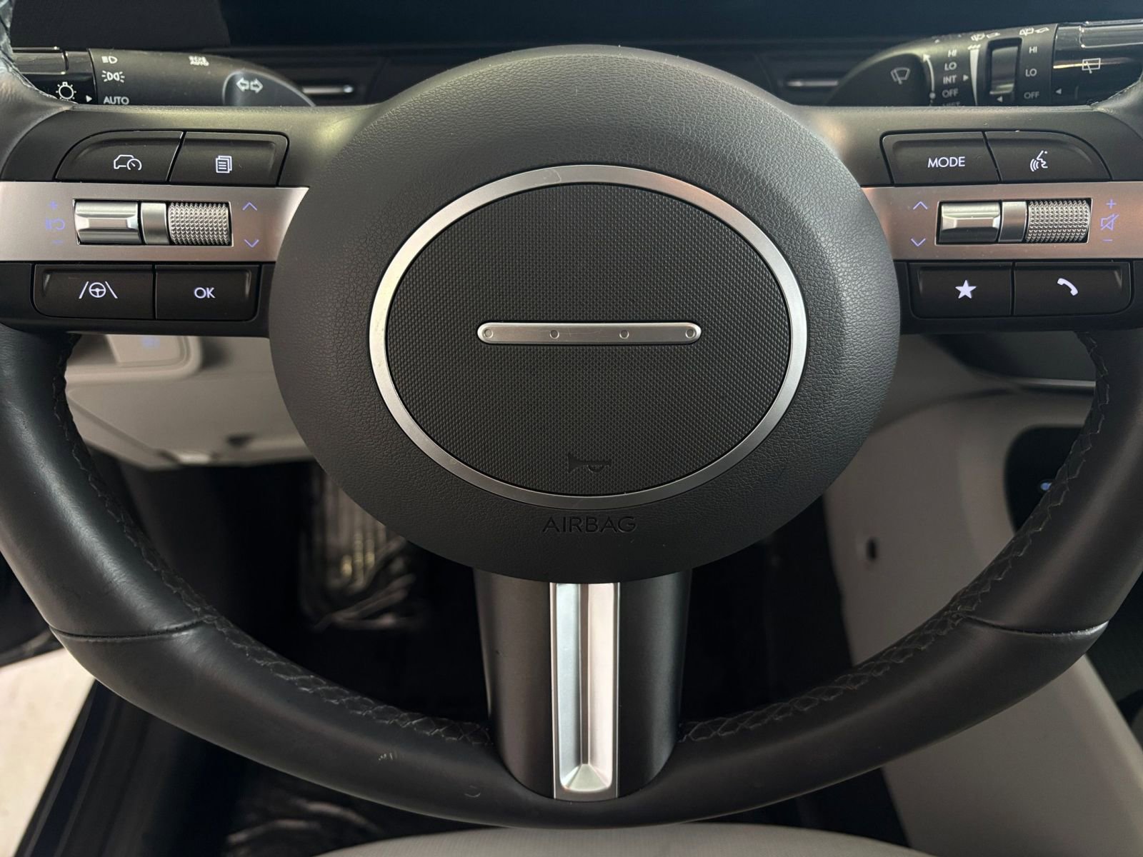 Used 2025 Hyundai Kona SEL FWD image 31