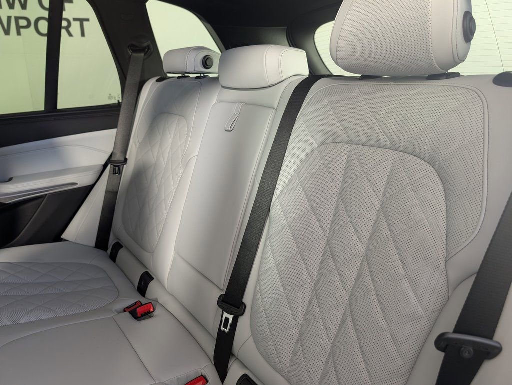 New 2026 BMW X5 M60i AWD/4WD image 15