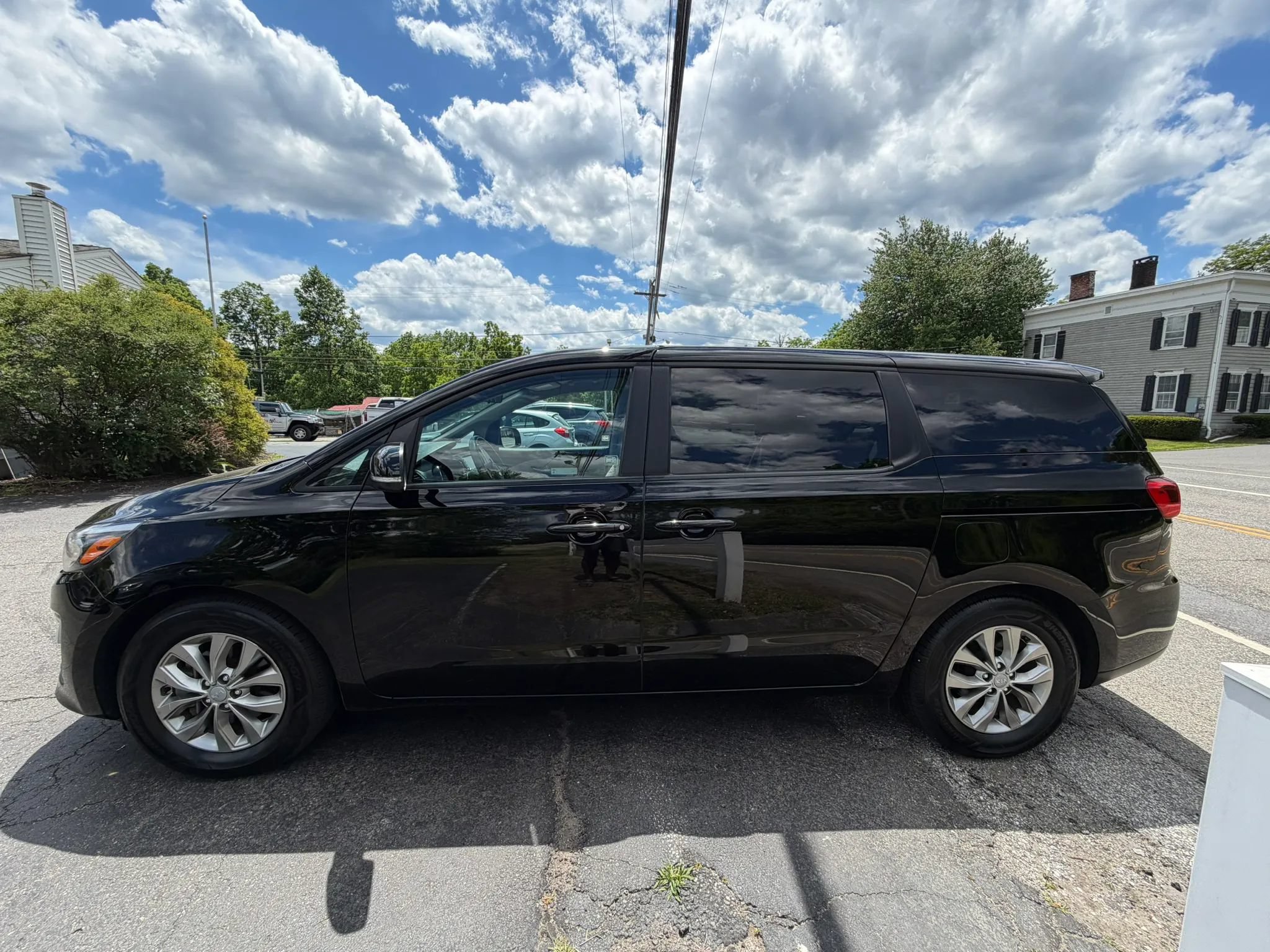 Used 2019 Kia Sedona LX FWD image 7