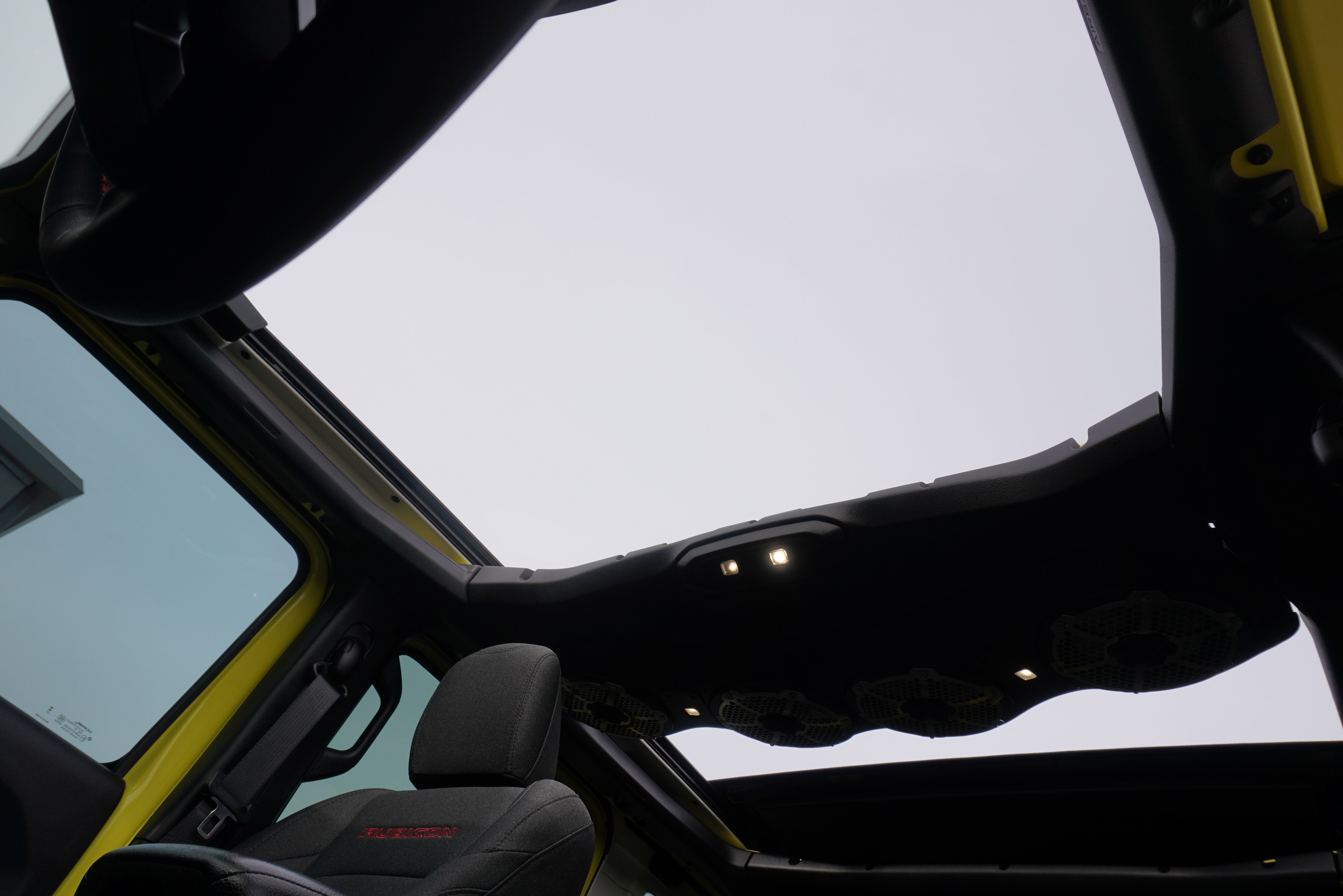 Used 2024 Jeep Wrangler Unlimited Rubicon w/ XTREMEE 35" Tire Package image 10