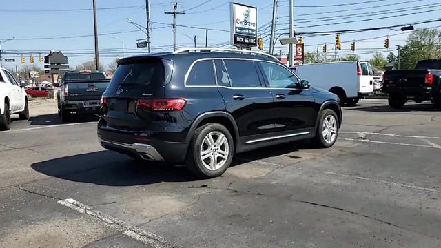 Used 2022 Mercedes-Benz GLB 250 4MATIC image 8