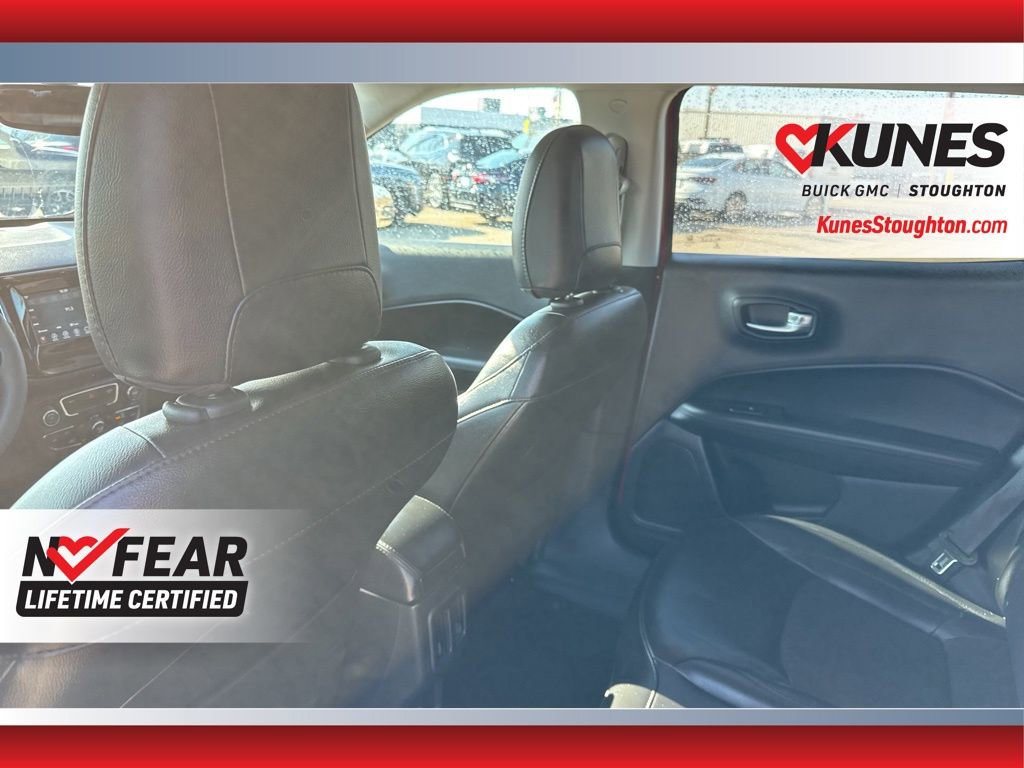 Used 2021 Jeep Compass Latitude FWD image 39