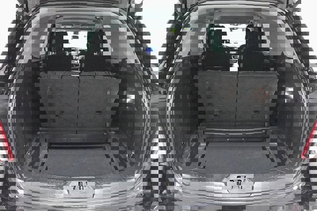 Used 2022 Ford Explorer XLT image 26