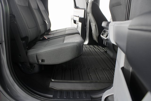 Used 2024 Ford F350 XLT w/ Camper Package image 18