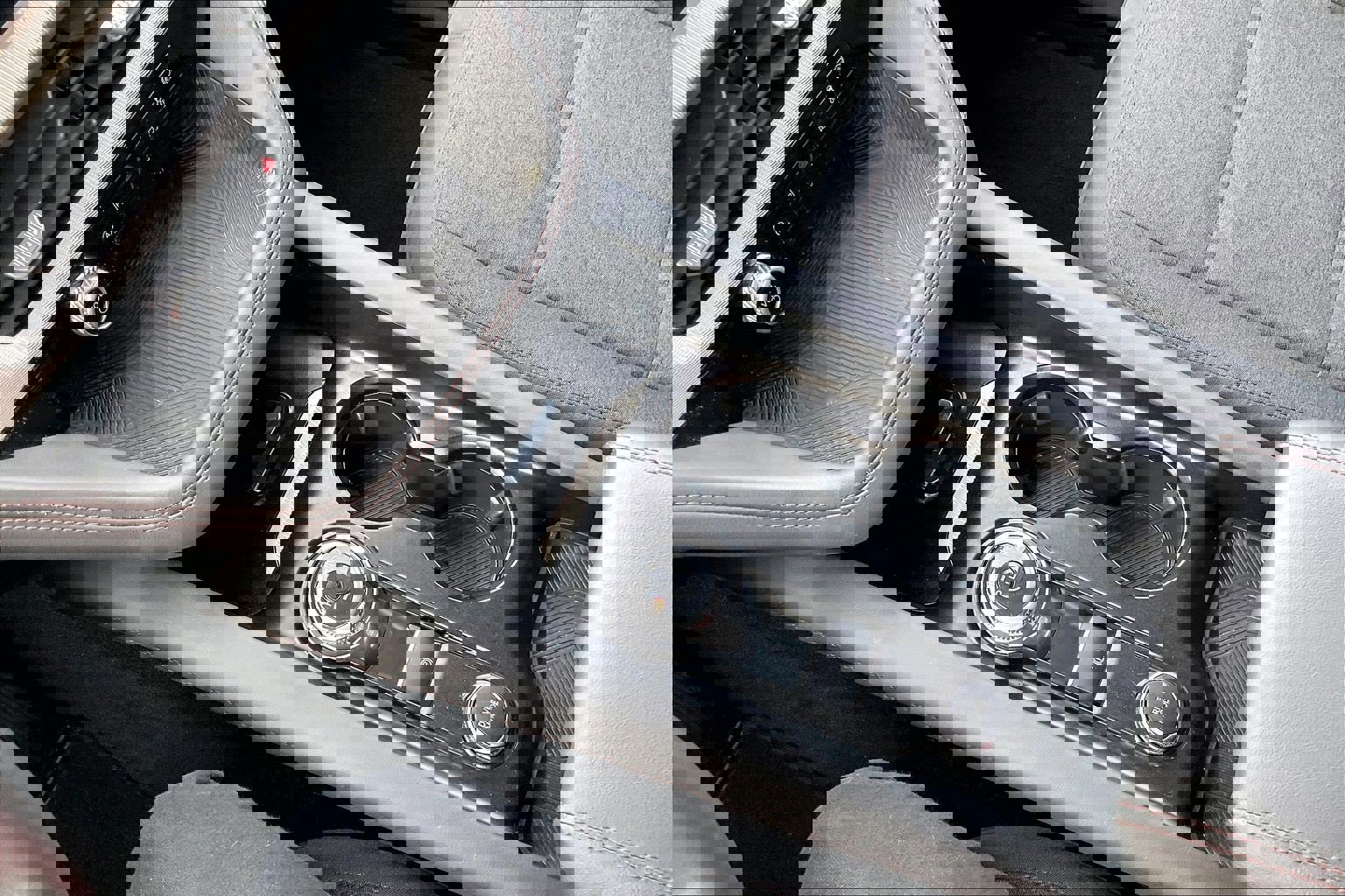 Used 2025 Ford Explorer Active image 16