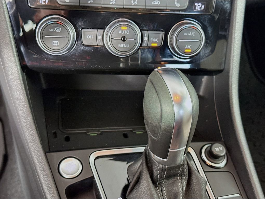 Used 2019 Volkswagen Jetta R-Line image 22