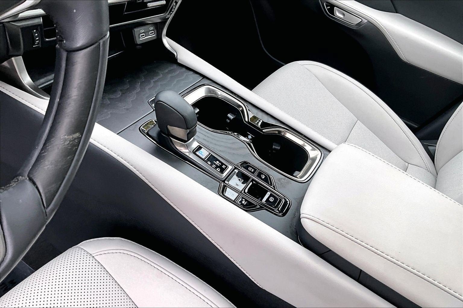 Used 2023 Lexus RX 350 Premium w/ Accessory Package AWD/4WD image 15