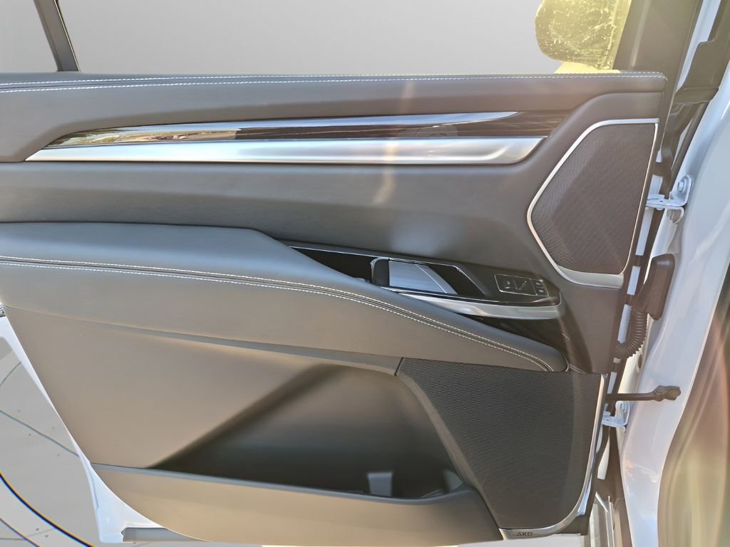 New 2026 Cadillac Escalade ESV Luxury w/ Touring Package AWD/4WD image 20