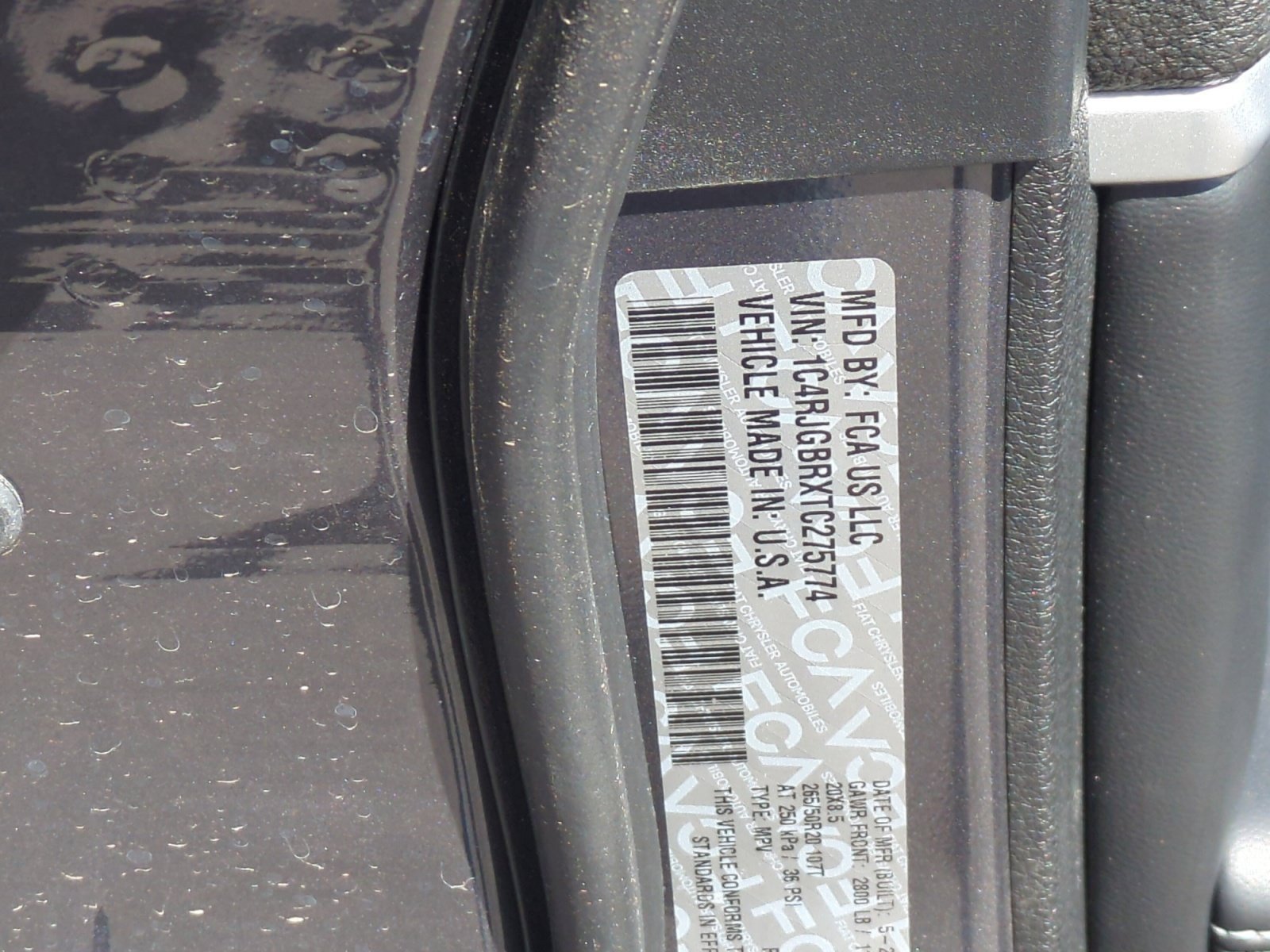 New 2026 Jeep Grand Cherokee Limited w/ Luxury Tech Group II RWD image 25