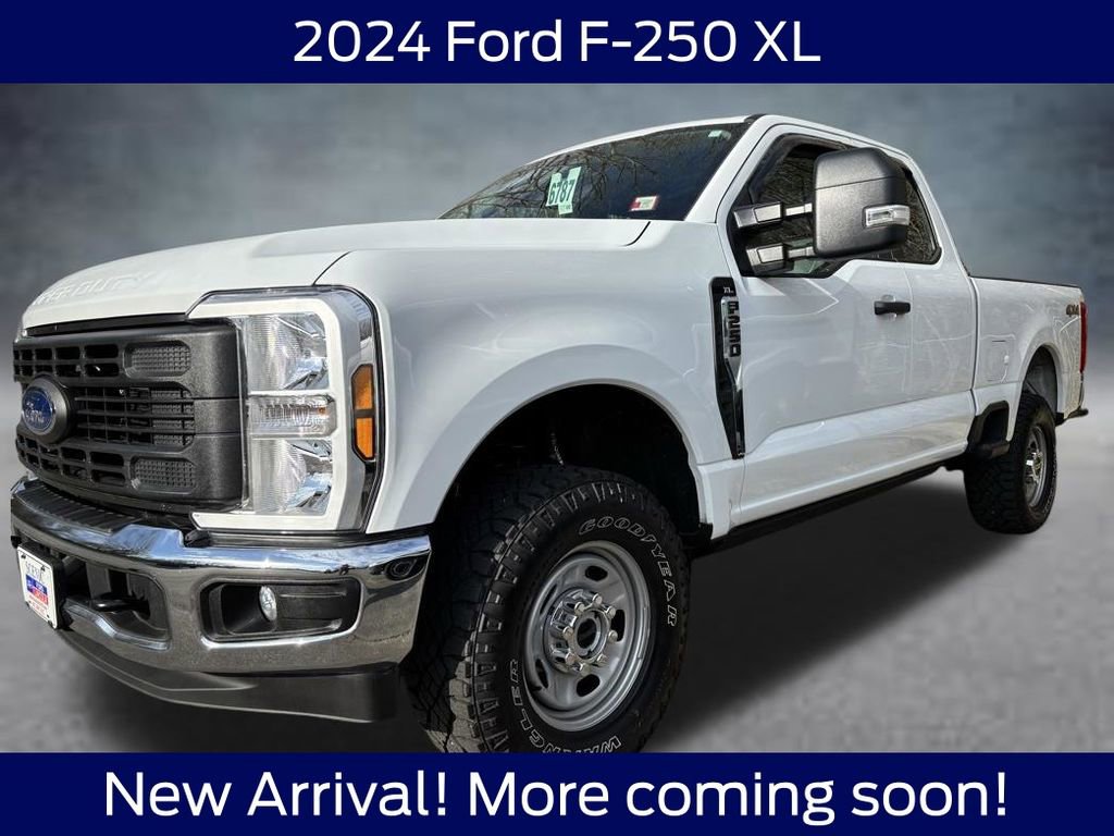 Used 2024 Ford F250 XL w/ XL Off-Road Package image 2