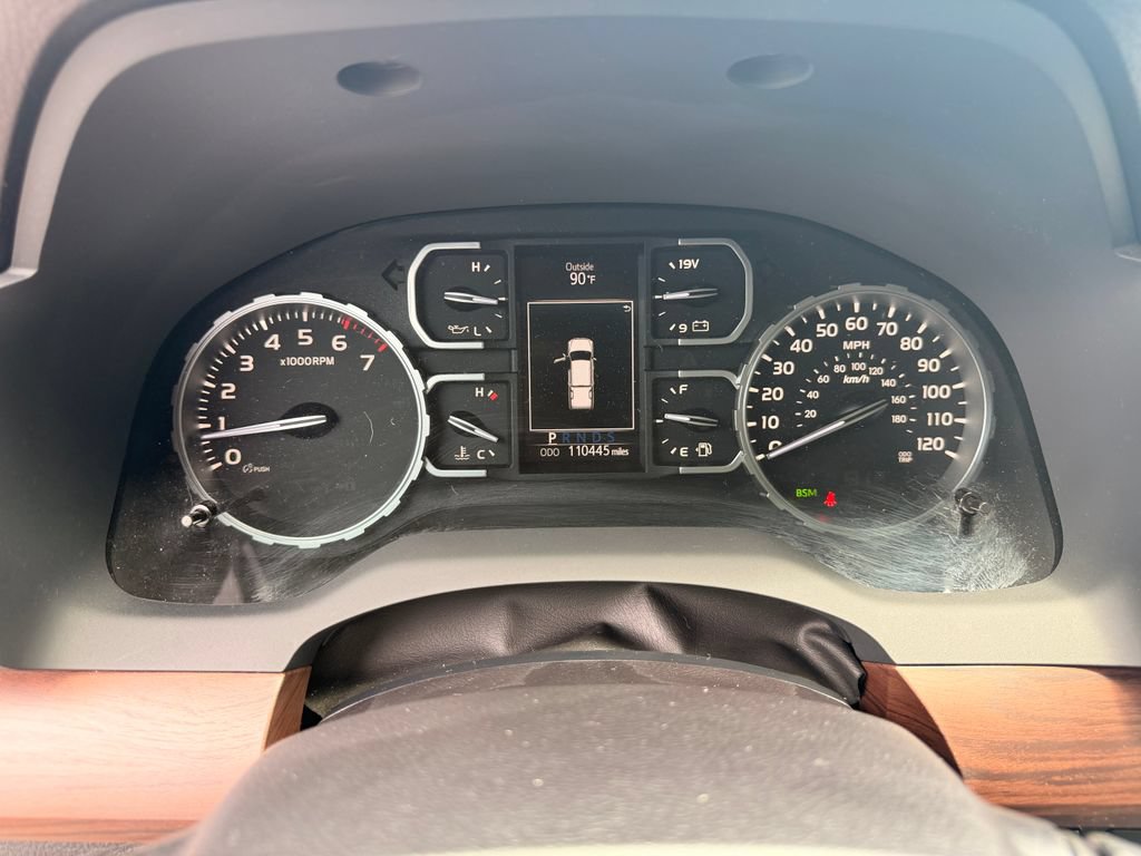 Used 2018 Toyota Tundra Limited w/ Limited Premium Package AWD/4WD image 30