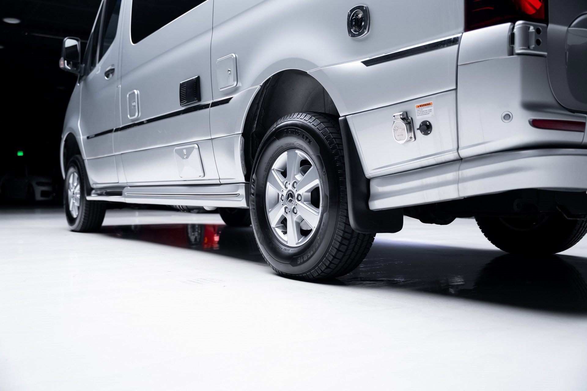 Used 2022 Mercedes-Benz Sprinter 144 Cargo image 88