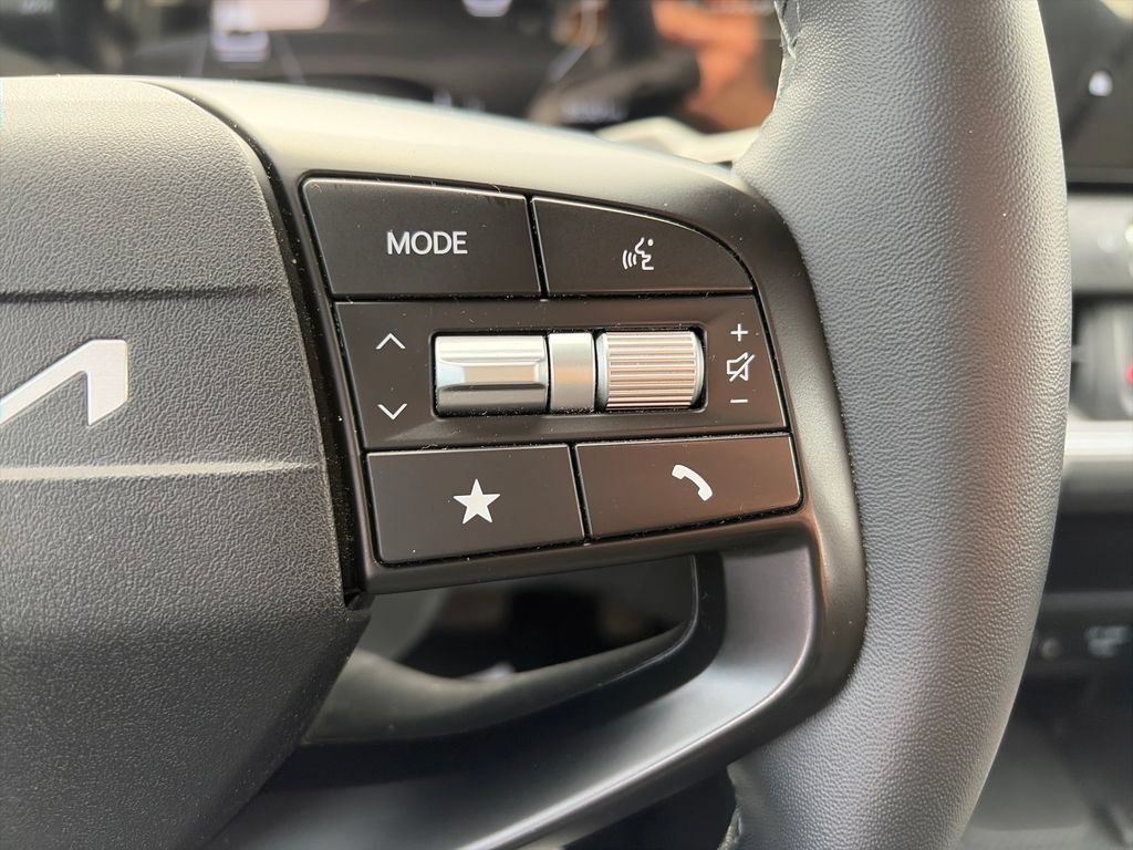 Used 2025 Kia K4 EX FWD image 12