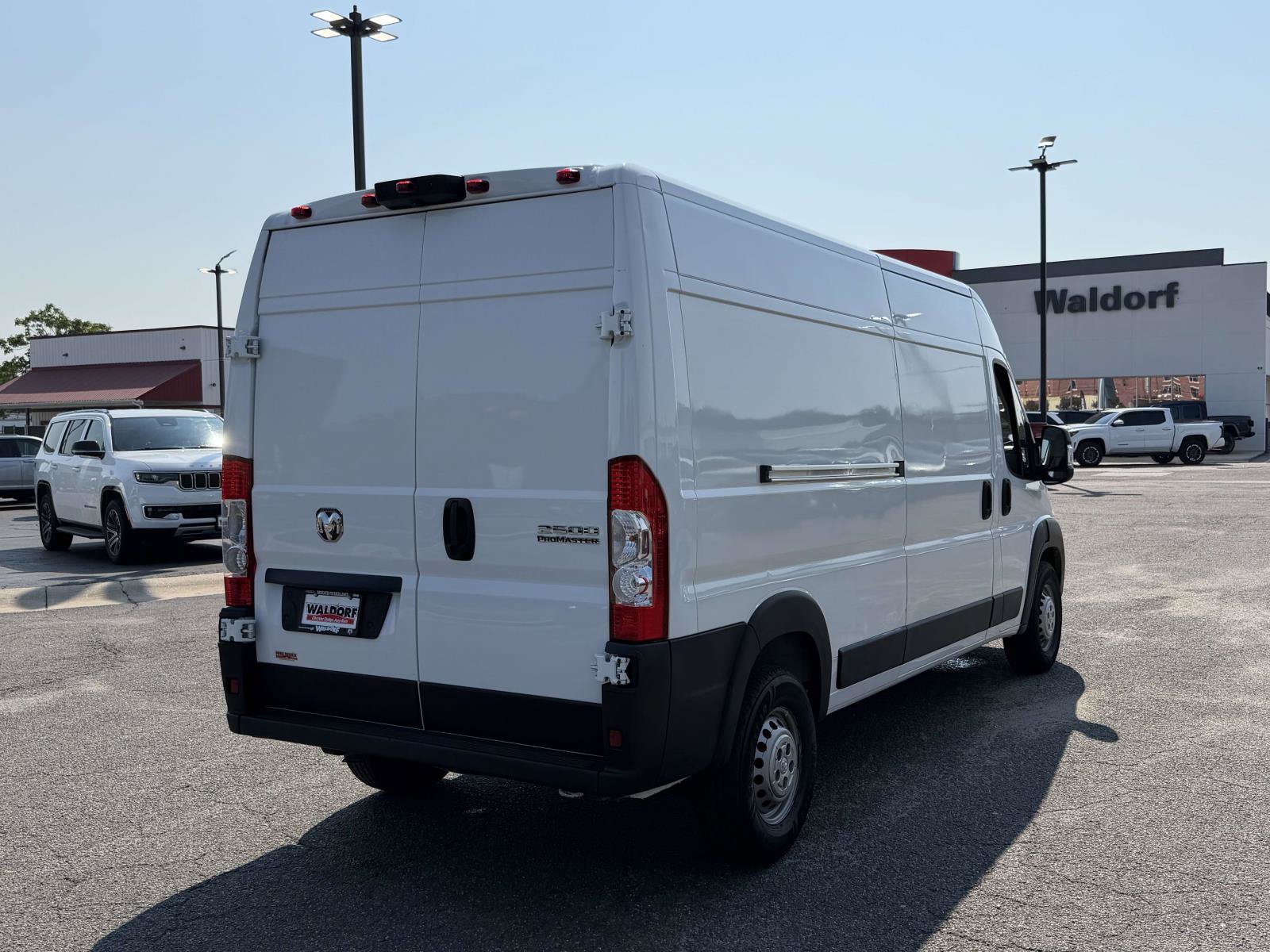 Used 2024 RAM ProMaster 2500 w/ Convenience Group FWD video 2