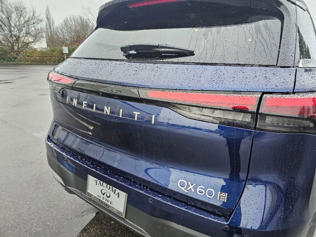 New 2026 INFINITI QX60 Luxe w/ Cargo Package image 18