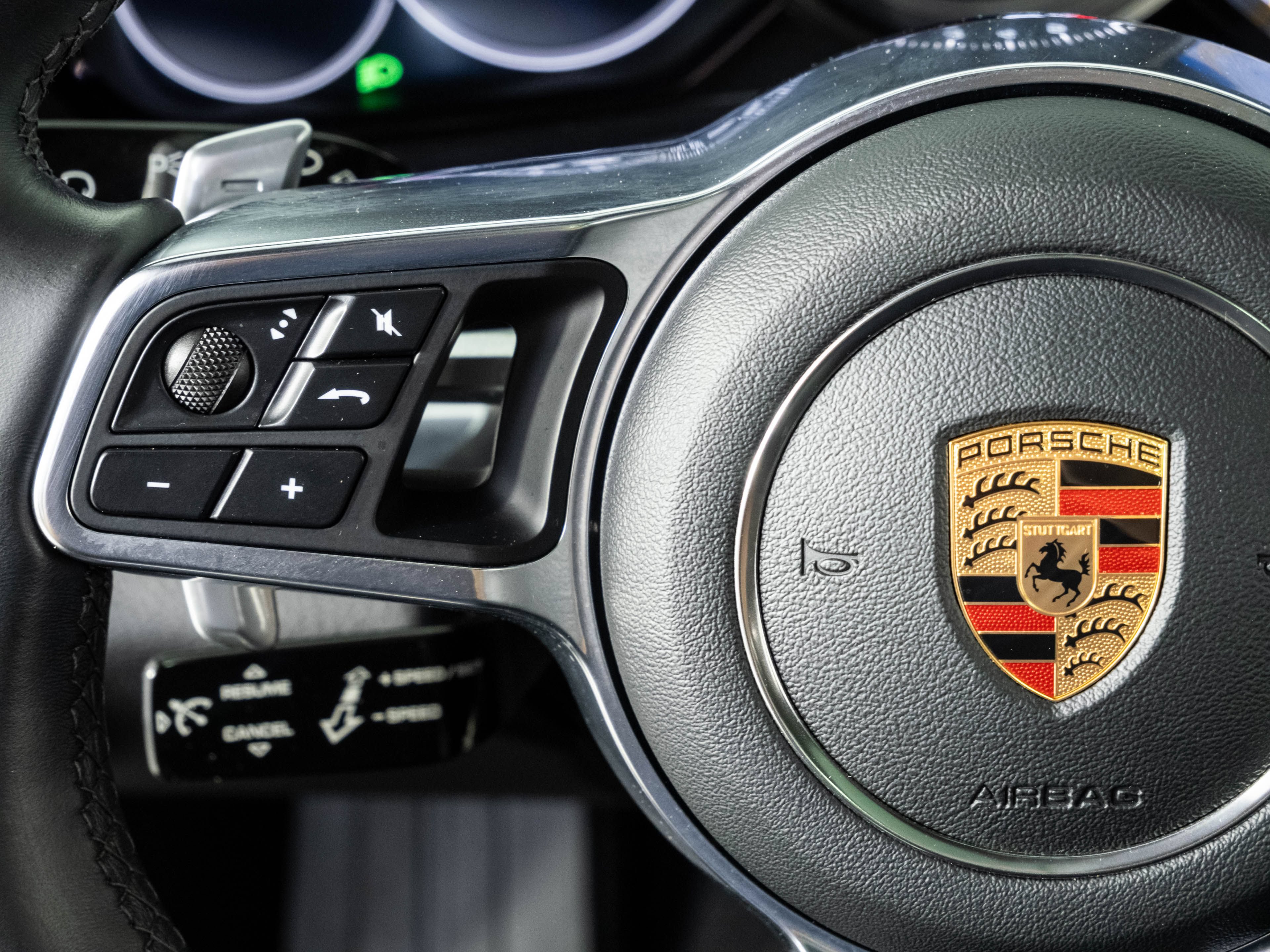 Used 2019 Porsche Panamera 4 AWD/4WD image 10