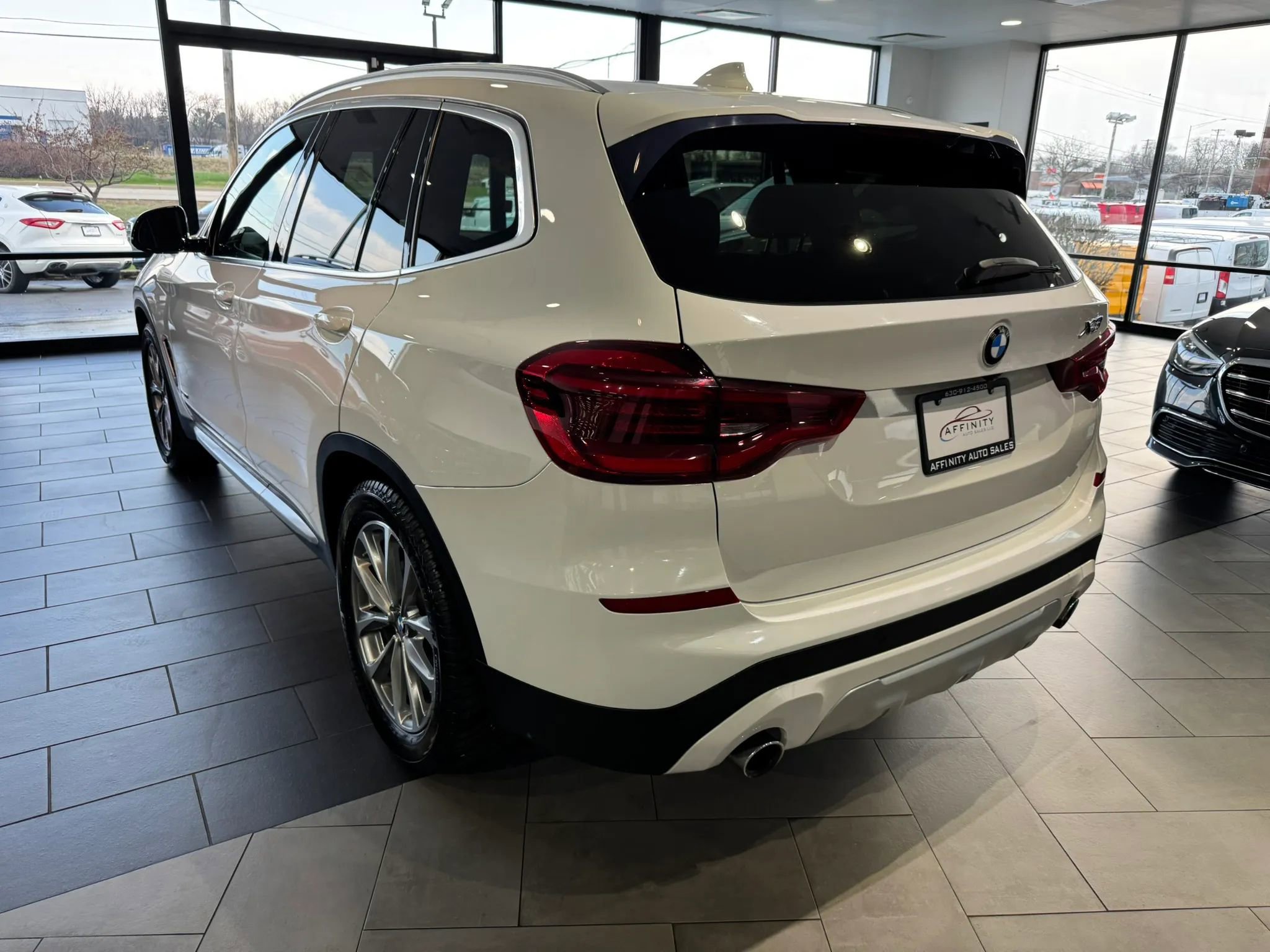 Used 2018 BMW X3 xDrive30i AWD/4WD image 6