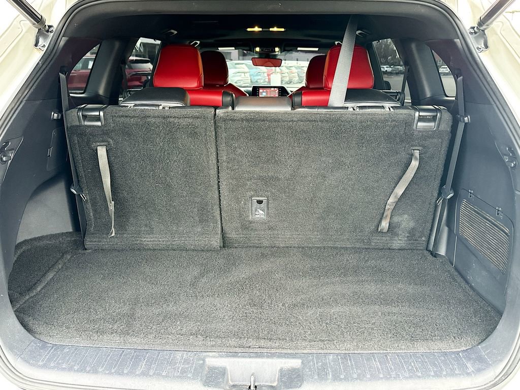 Used 2021 Toyota Highlander XSE image 16