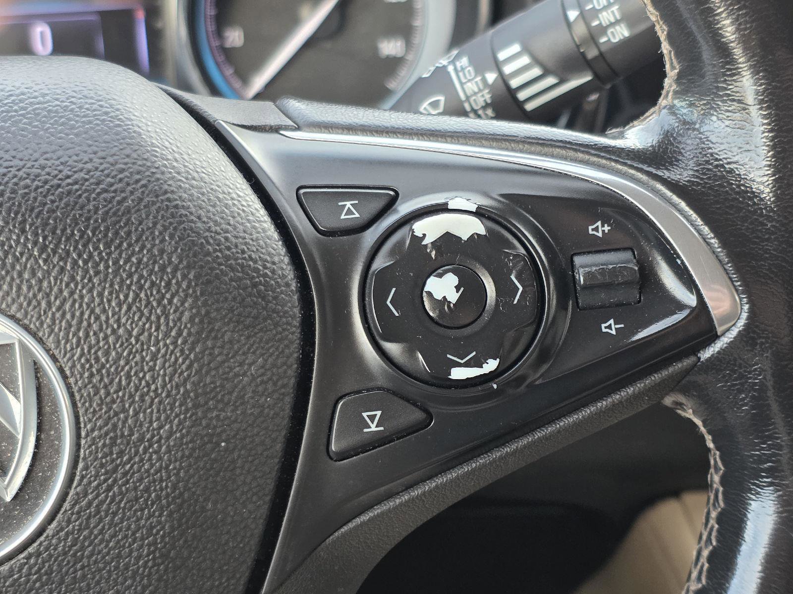 Used 2017 Buick Envision Essence image 12