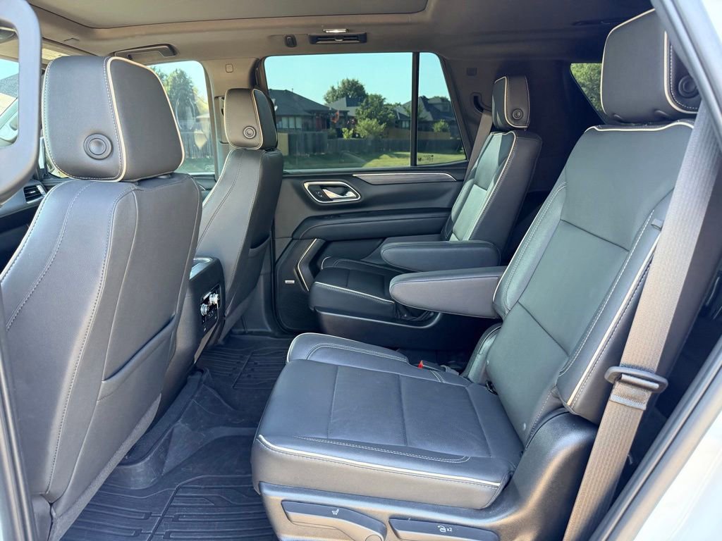 Used 2023 GMC Yukon SLT w/ SLT Premium Package AWD/4WD image 20