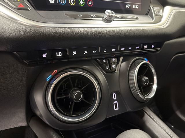 Certified 2024 Chevrolet Blazer LT w/ Convenience Package FWD image 28