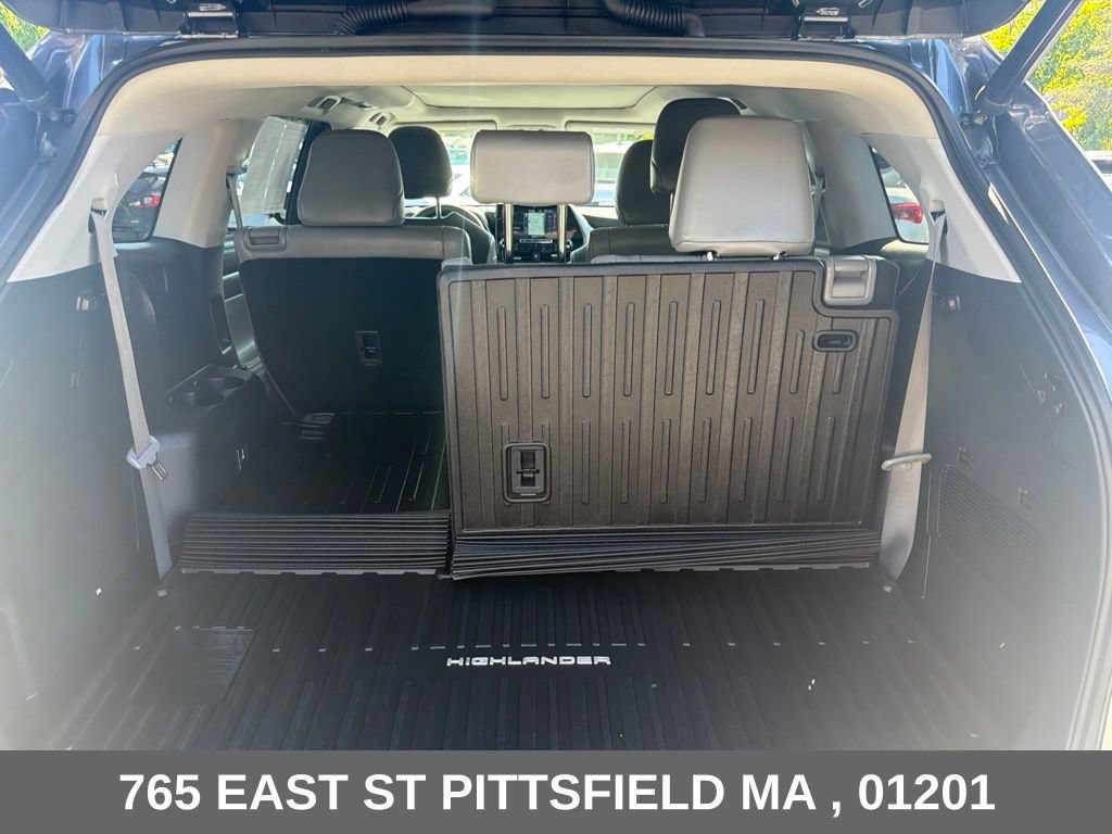 Used 2021 Toyota Highlander Platinum AWD/4WD image 21