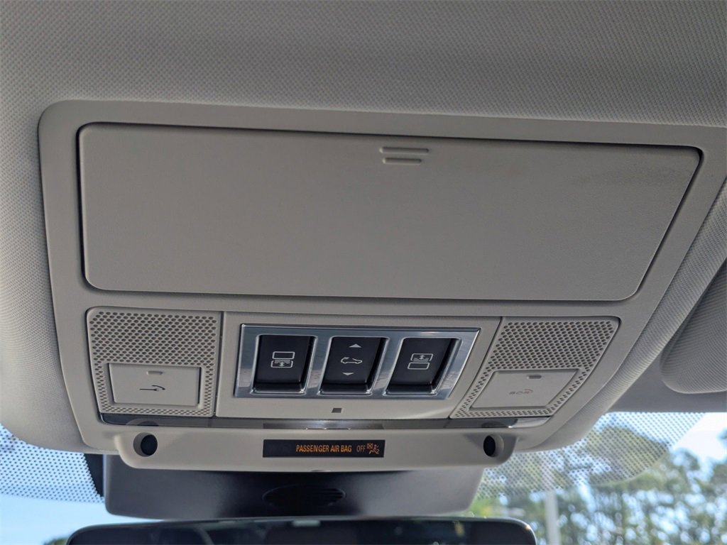 Used 2019 Land Rover Discovery HSE image 11