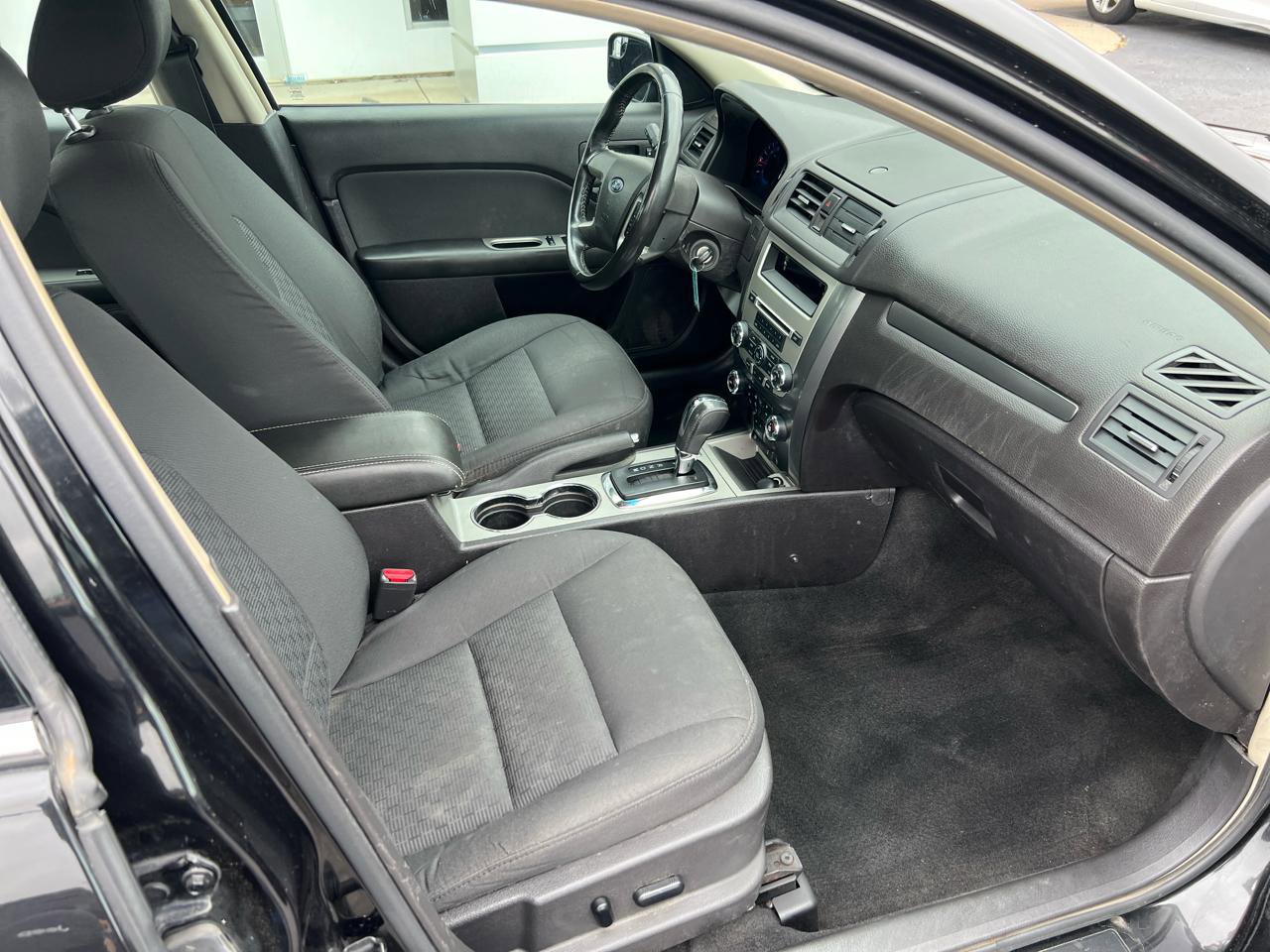 Used 2011 Ford Fusion SEL FWD image 10
