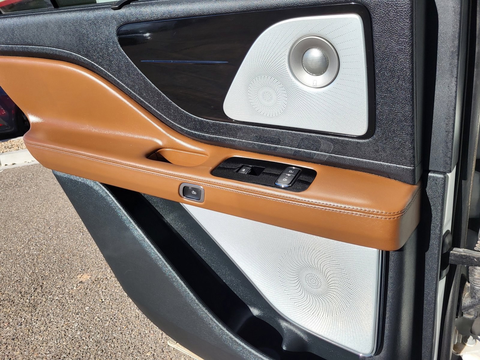 Used 2020 Lincoln Aviator Grand Touring w/ Equipment Group 302A image 21