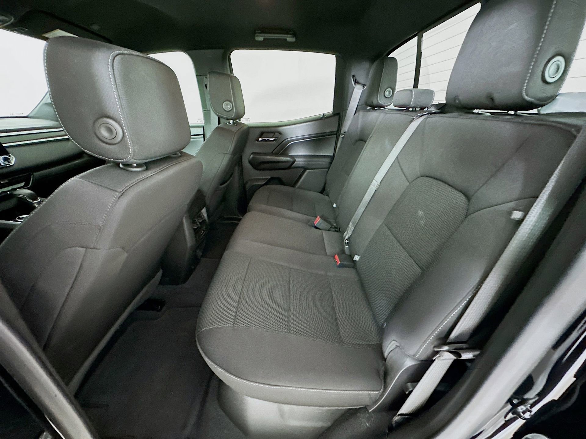 Used 2024 GMC Canyon Elevation w/ Convenience Package image 24