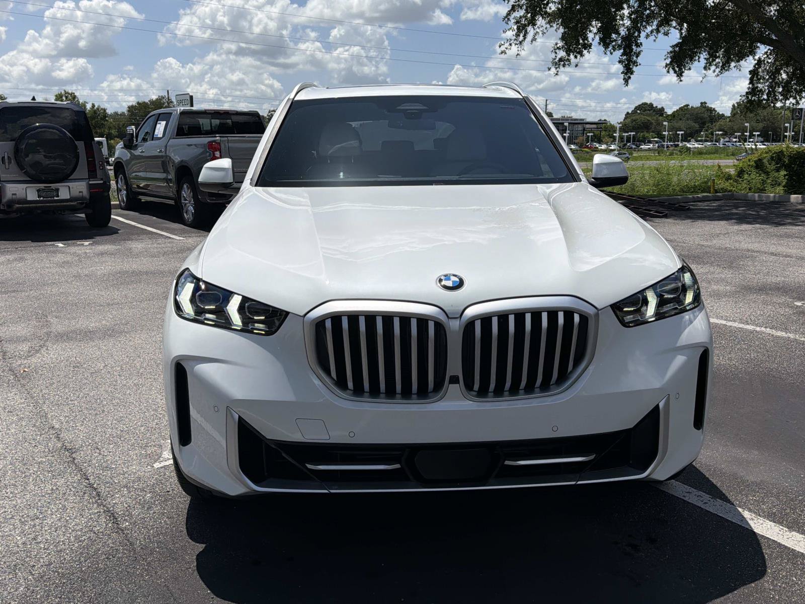 Certified 2026 BMW X5 xDrive40i w/ Climate Comfort Package AWD/4WD image 9
