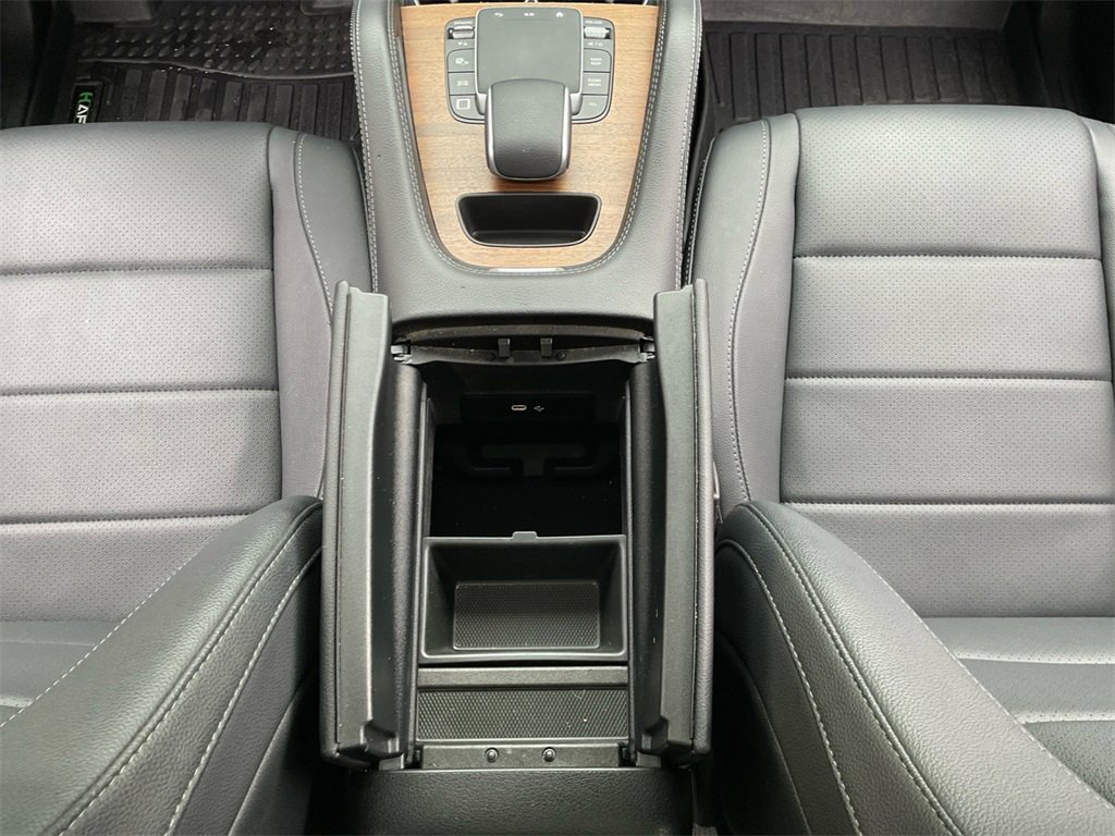 Used 2025 Mercedes-Benz GLE 350 4MATIC image 11