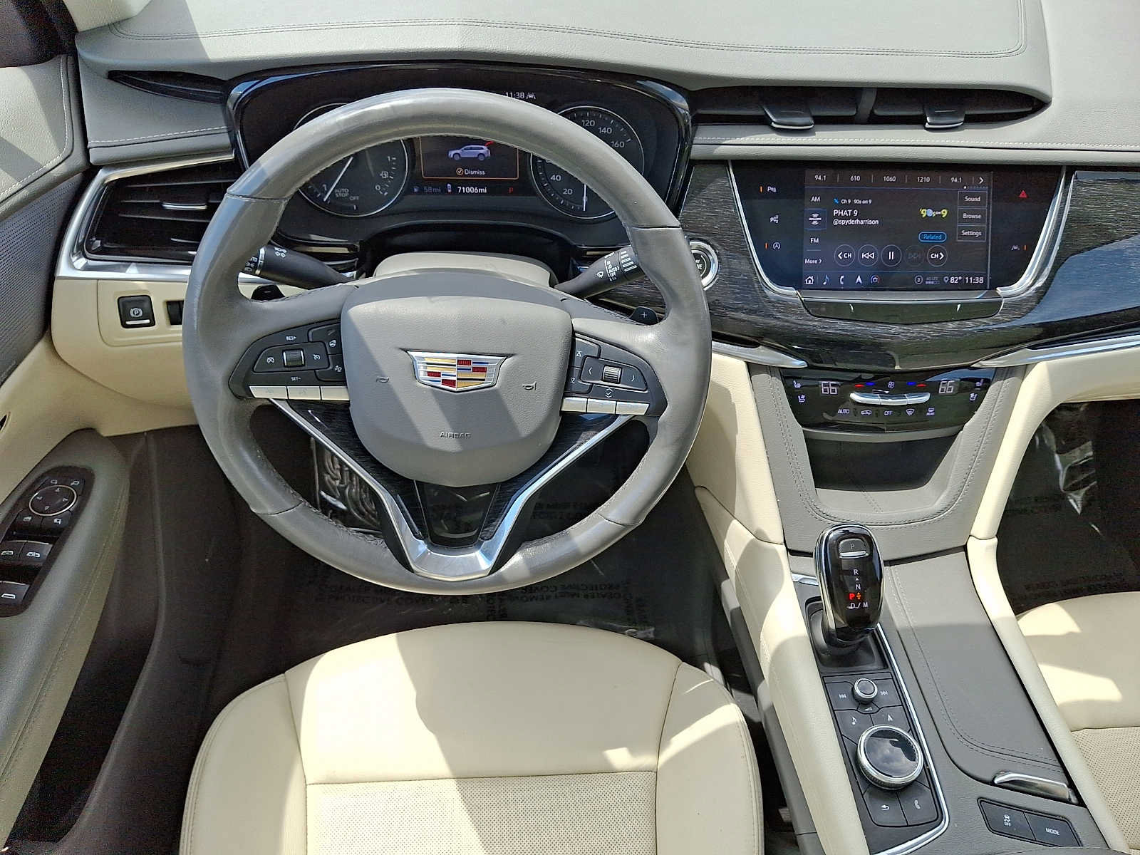 Used 2020 Cadillac XT6 Premium Luxury AWD/4WD image 22