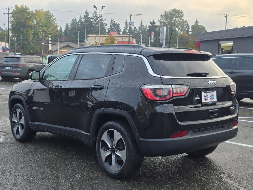Used 2018 Jeep Compass Latitude w/ Popular Equipment Group FWD image 6