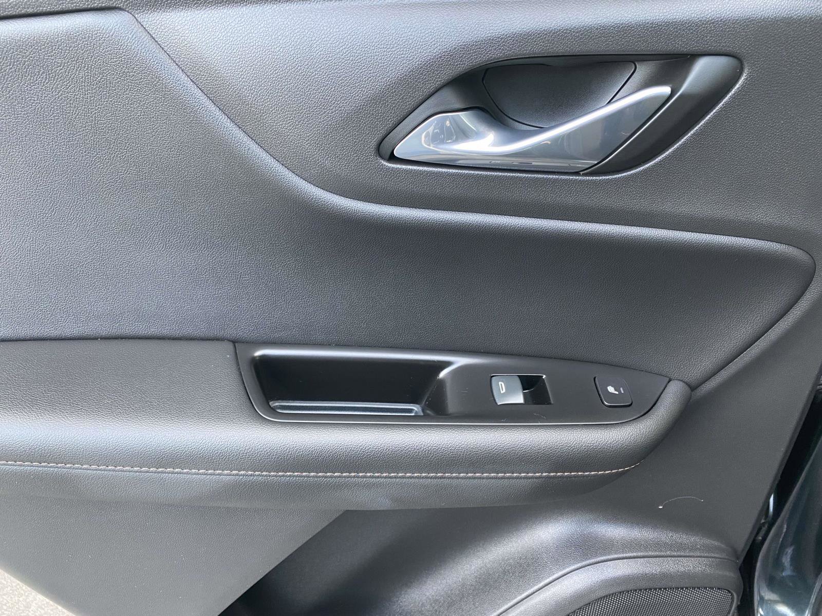 Used 2019 Chevrolet Blazer Premier w/ Driver Confidence II Package image 12