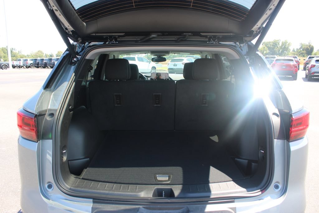 New 2026 Chevrolet Blazer LT w/ Convenience Package FWD image 17