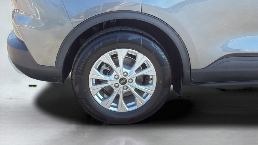 Used 2023 Ford Escape Active w/ Cold Weather Package image 17