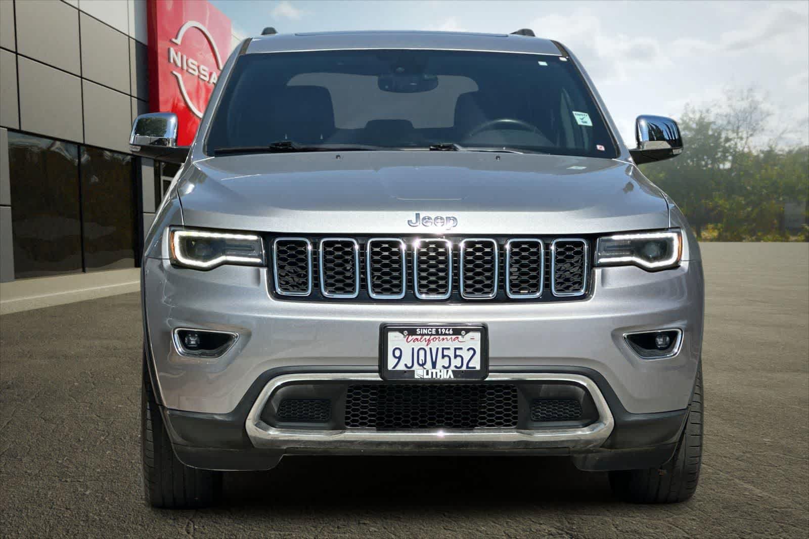 Used 2017 Jeep Grand Cherokee Limited w/ Luxury Group II RWD image 11