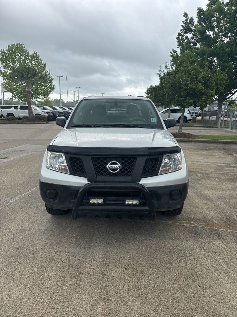 Used 2014 Nissan Frontier S image 2