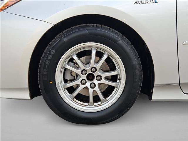 Used 2017 Toyota Prius Three FWD image 22