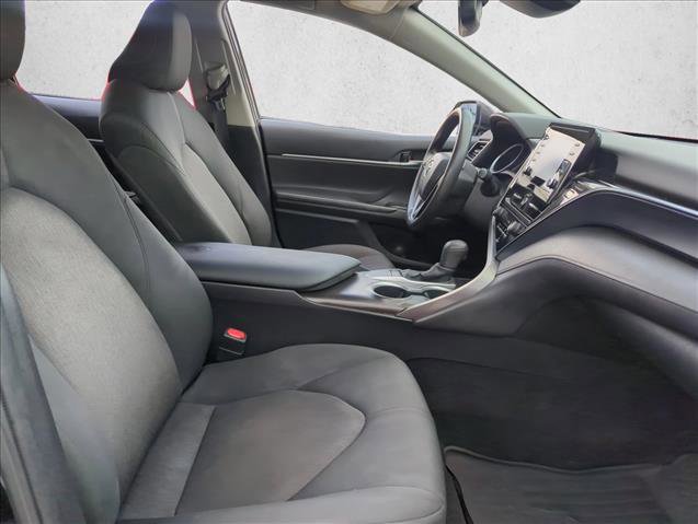 Used 2022 Toyota Camry LE image 24