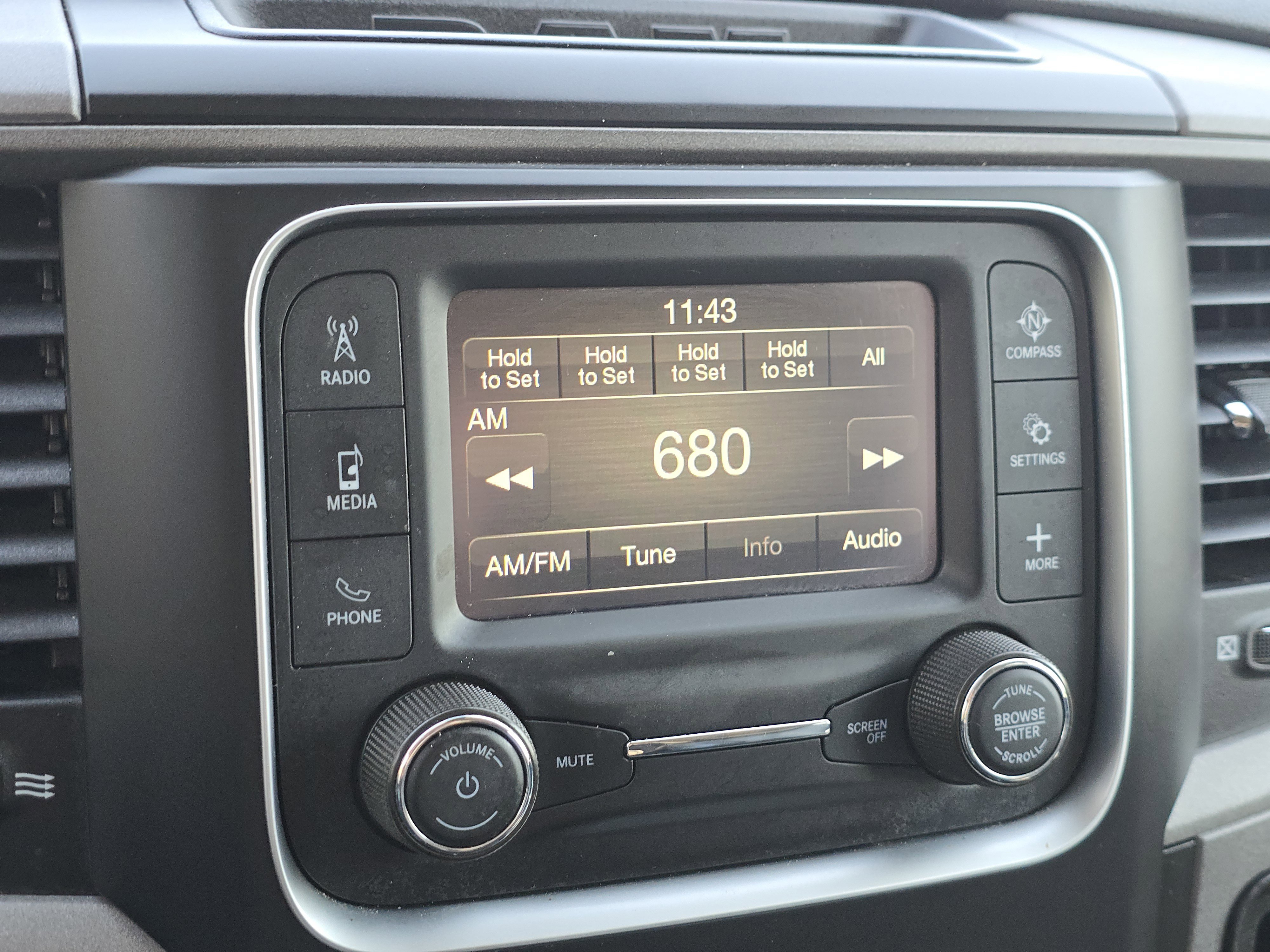 Used 2024 RAM 1500 Tradesman AWD/4WD image 9