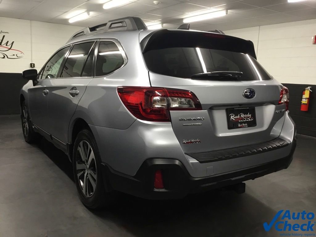 Used 2018 Subaru Outback 2.5i Limited AWD/4WD image 8