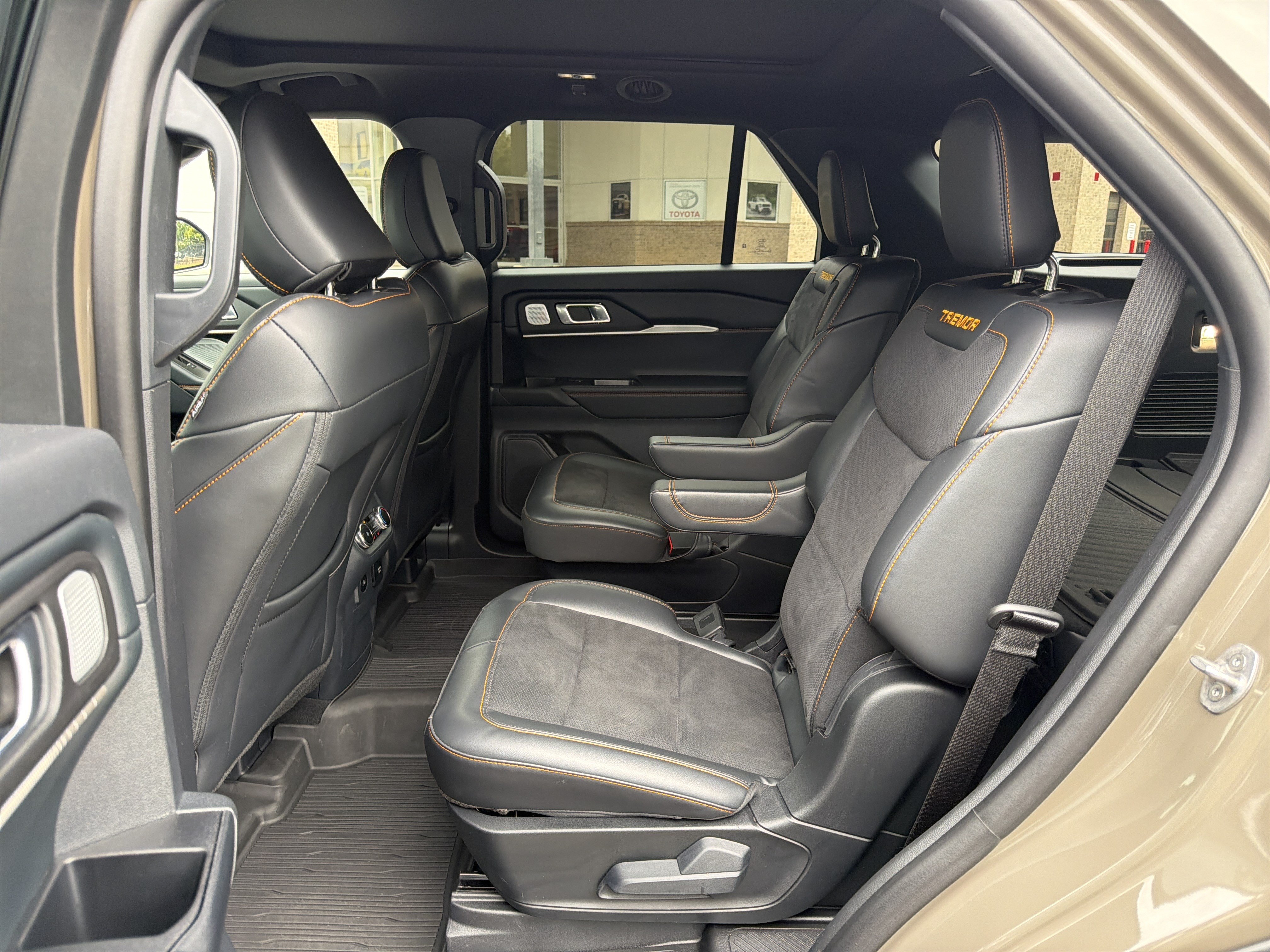 Used 2026 Ford Explorer Tremor w/ Tremor Ultimate Package AWD/4WD image 22