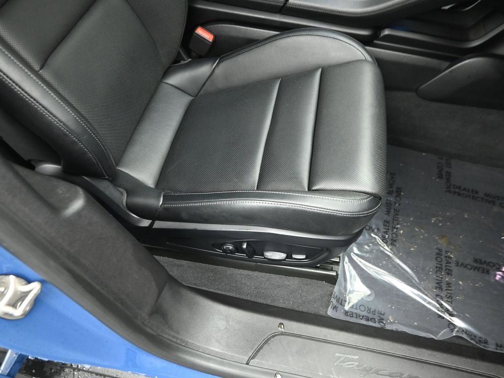 Used 2024 Porsche Taycan 4 Cross Turismo w/ Premium Package image 32