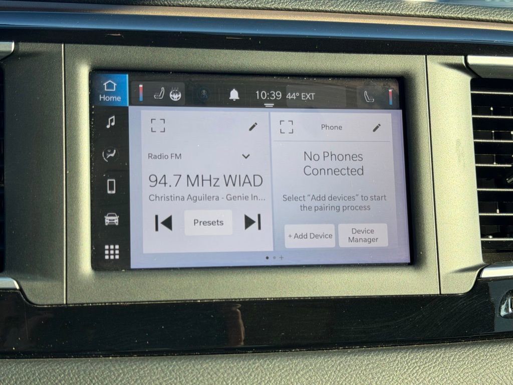 Certified 2022 Chrysler Voyager LX image 25