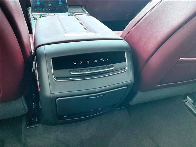 Certified 2026 Cadillac Escalade Luxury AWD/4WD image 25