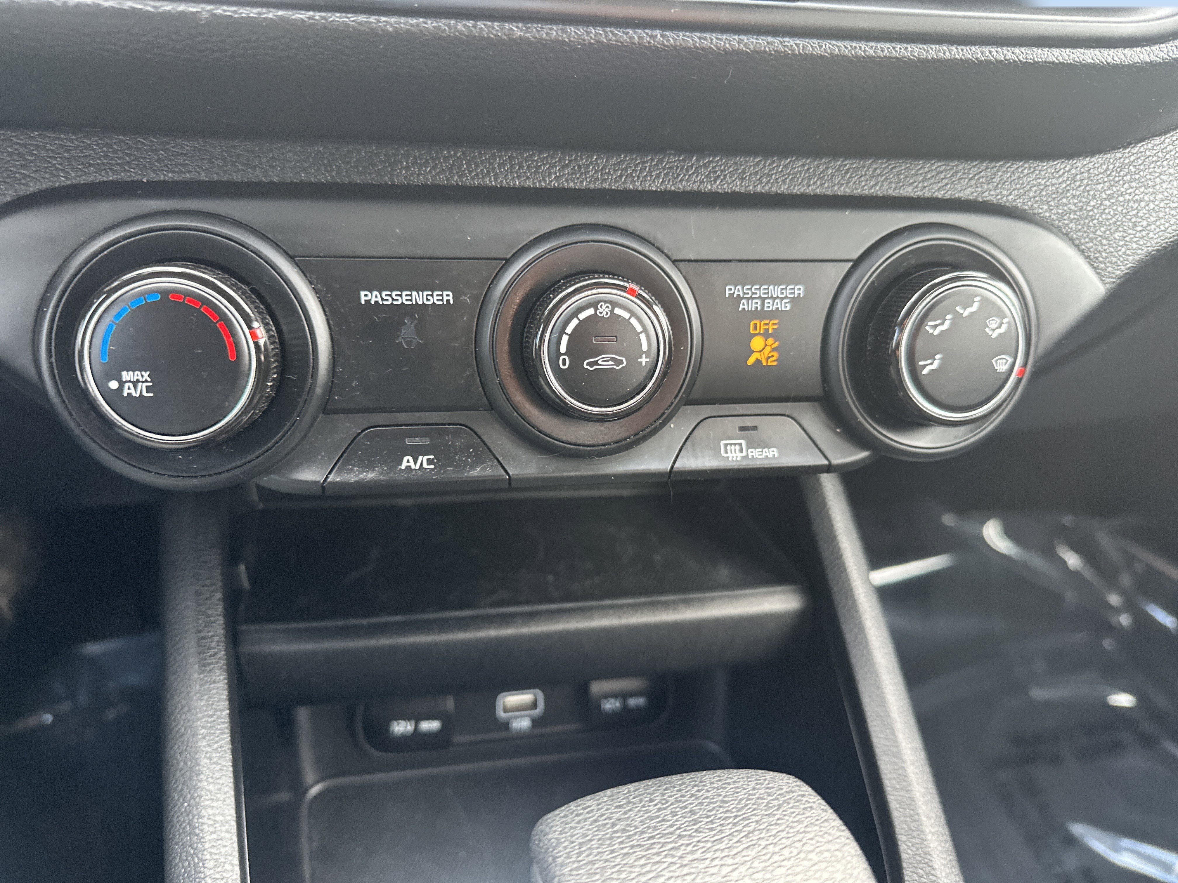 Used 2023 Kia Forte LXS w/ LXS Technology Package image 14