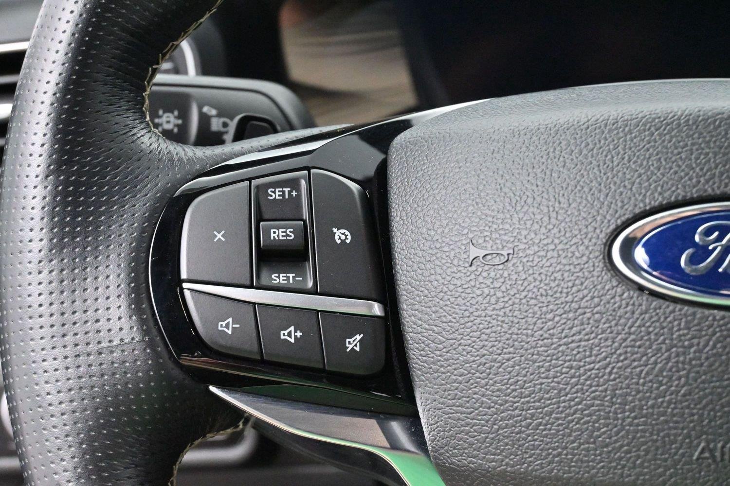 Used 2022 Ford Explorer ST AWD/4WD image 19
