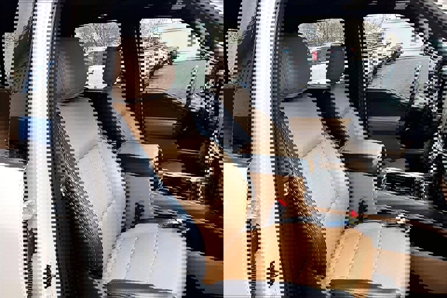 Used 2024 Ford F450 Lariat w/ Lariat Ultimate Package image 9